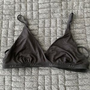 Lululemon lounge bra
